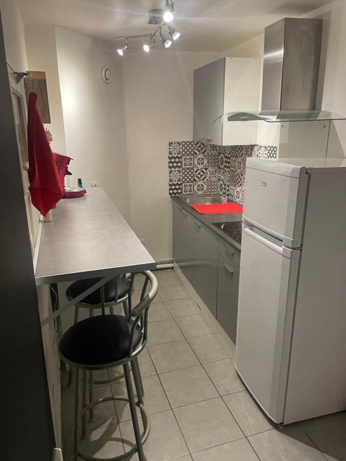 Appartement Complet Hyper Centre Auxerre Exterior photo
